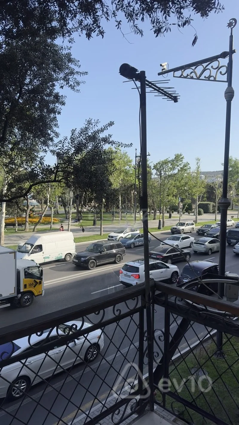 4 otaqlı mənzil, 130 m², Neftçilər prospekti — Mənzil, Bakı (12)