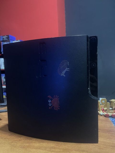 Ps 3 Slim model HDD Yoxdu Tek aparat ozudu ustundeki Leke geden lekedi — Xırdalan
