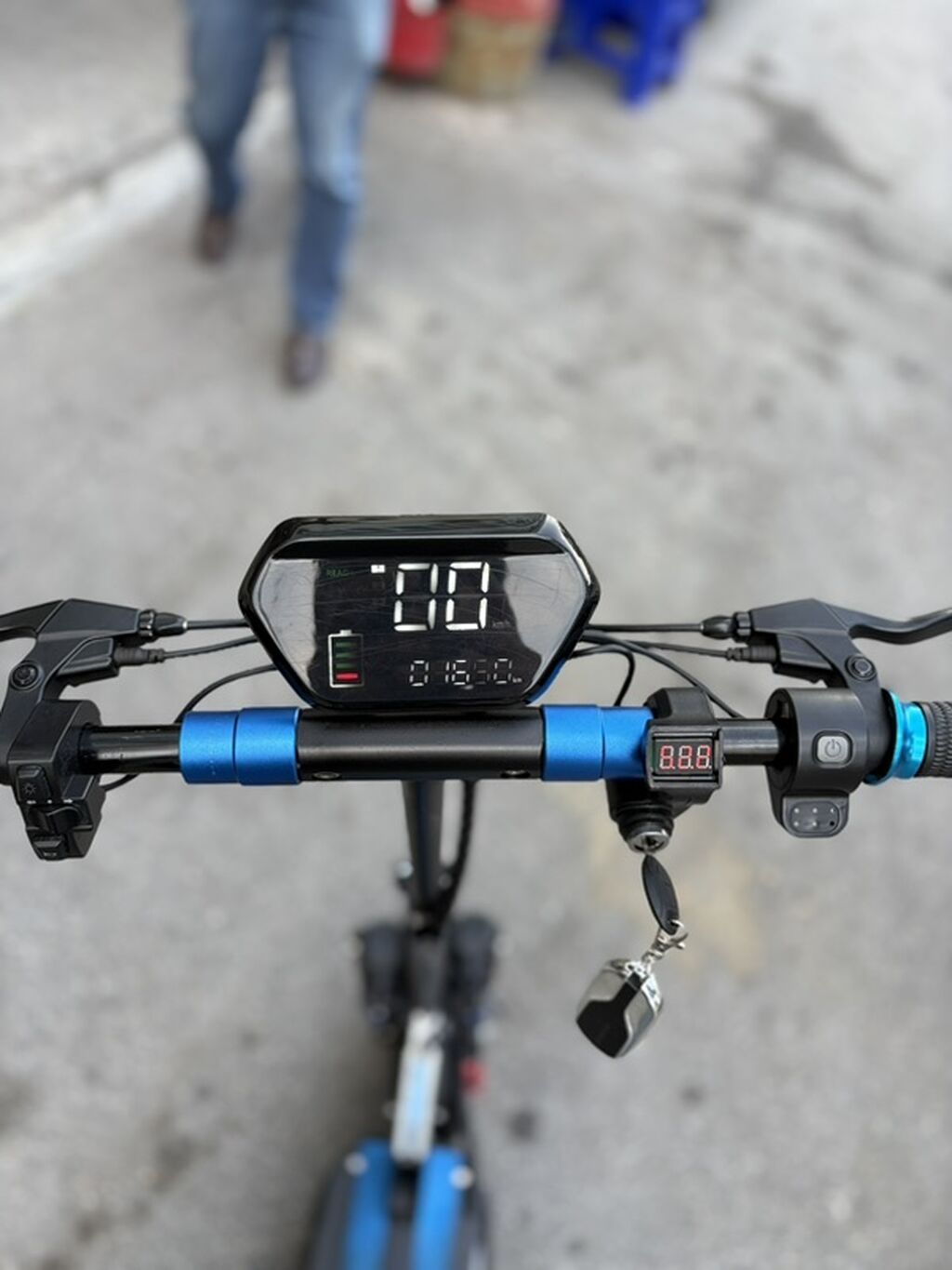 Skuter satilir 70 km/suret. Yuruyus/km - 1650 km. Polnu zaretqaynan — Mopedlər və skuterlər, Bakı (7)