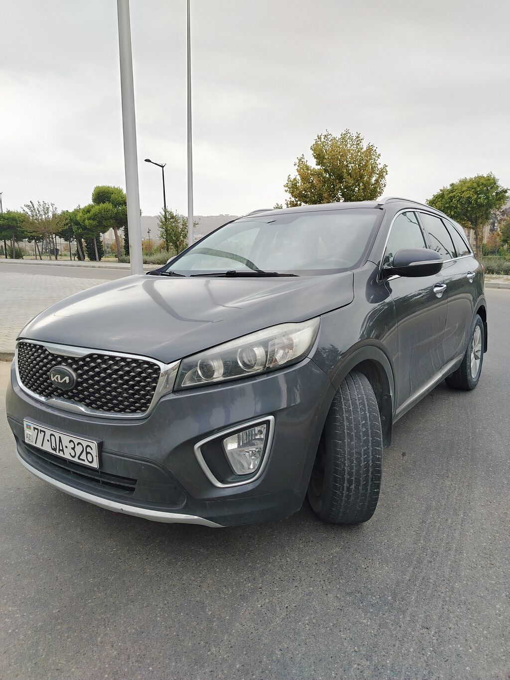 Kia Sorento SUV - Kuzov: 5 qapılı, tünd boz rəng - Mühərrik: GDI 77-QA-326 — Avtomobillər, Bakı (2)