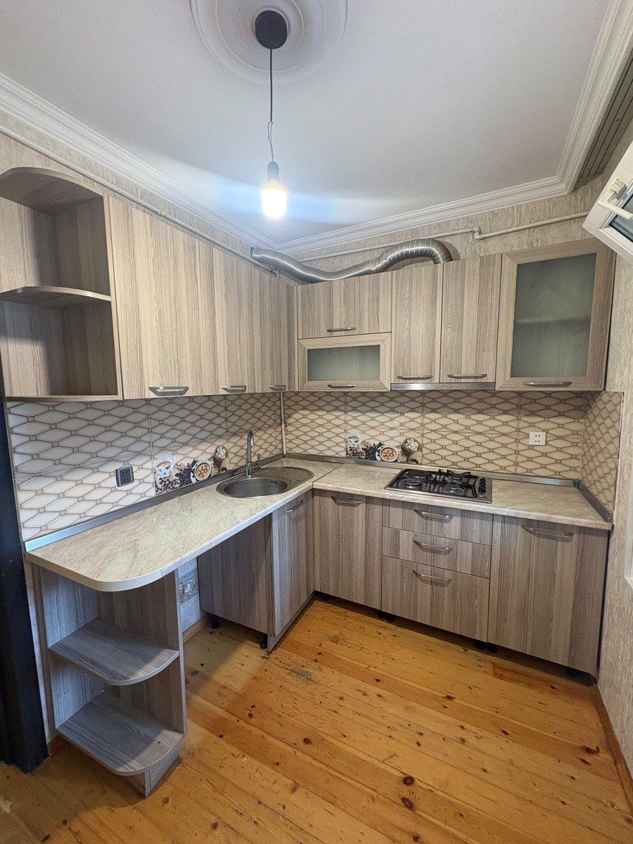 Satılır 2 otaqlı köhnə tikili 60 m² — Mənzil, Bakı (9)