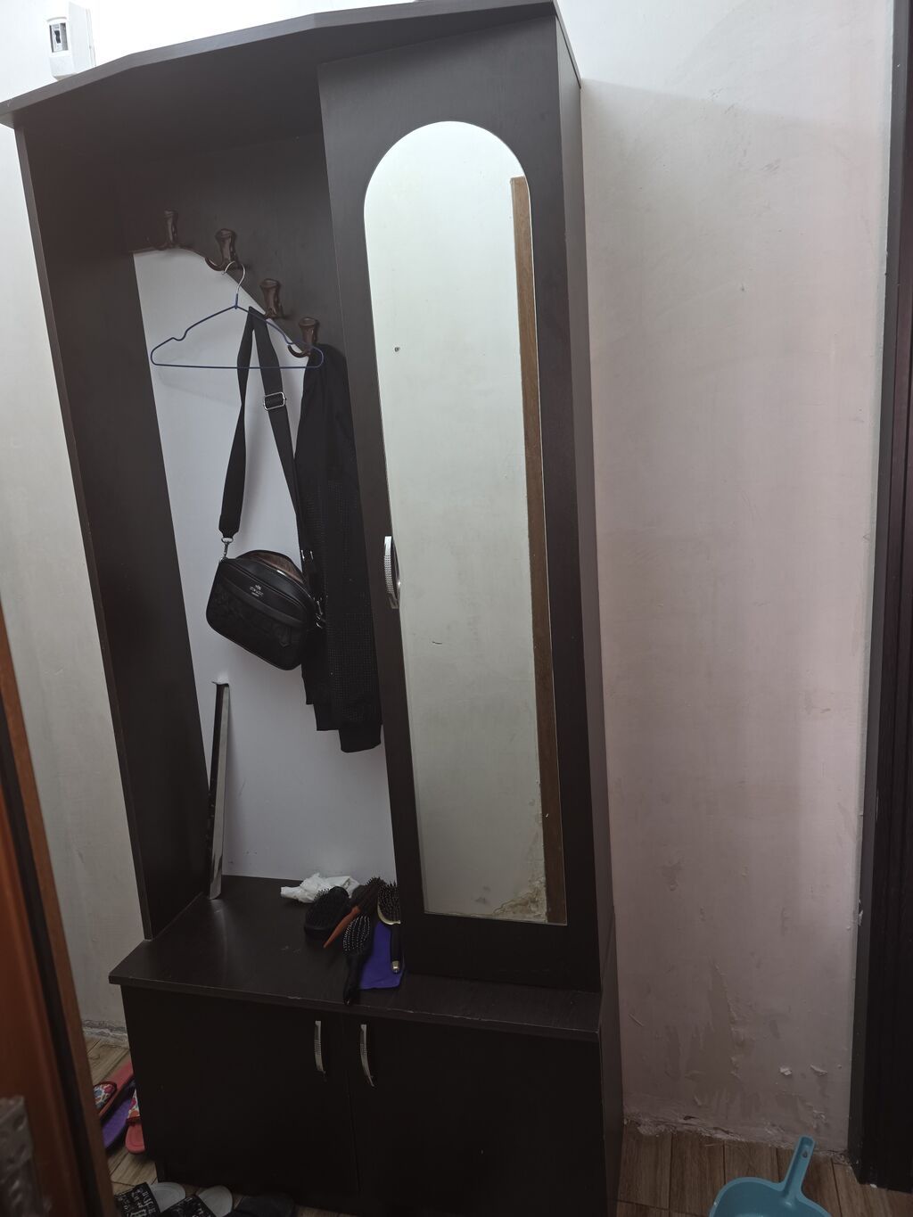 Dəhliz üçün garderob-komod dəsti - Material: laminat/LDSP, tünd — Xol üçün, Bakı (4)