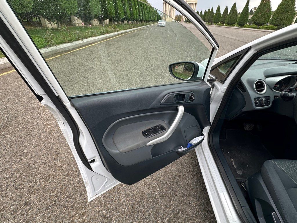 Ford Fiesta, 1.4 L, 2011 il, 160 000 km 20-DB-175 — Avtomobillər, Gəncə (9)