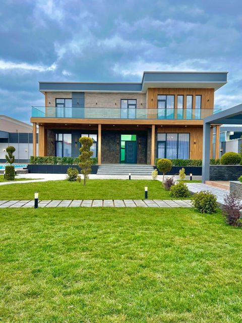 Satılır 6 otaqlı həyət evi/bağ evi 500 m² — Bakı