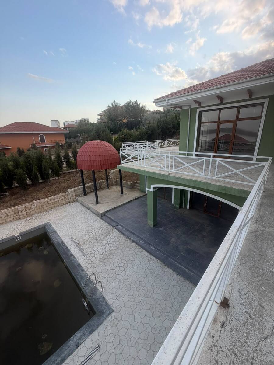 Satılır 5 otaqlı həyət evi/bağ evi 300 m² — Ev, villa, Bakı (10)