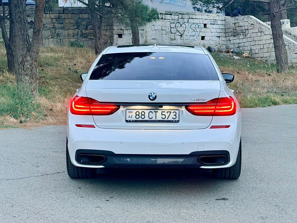 BMW 740, 2.0 L, 9.2 kWh, 2019 il, 137 000 km — Avtomobillər, Bakı (8)