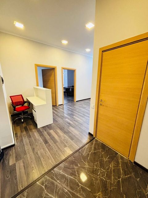 İcarəyə verilir 3 otaqlı ofis 70 m² — Bakı