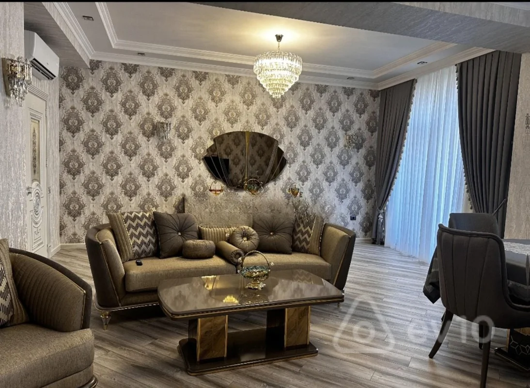 4 otaqlı mənzil, 187 m², Qarabağ Atları meydanı — Bakı