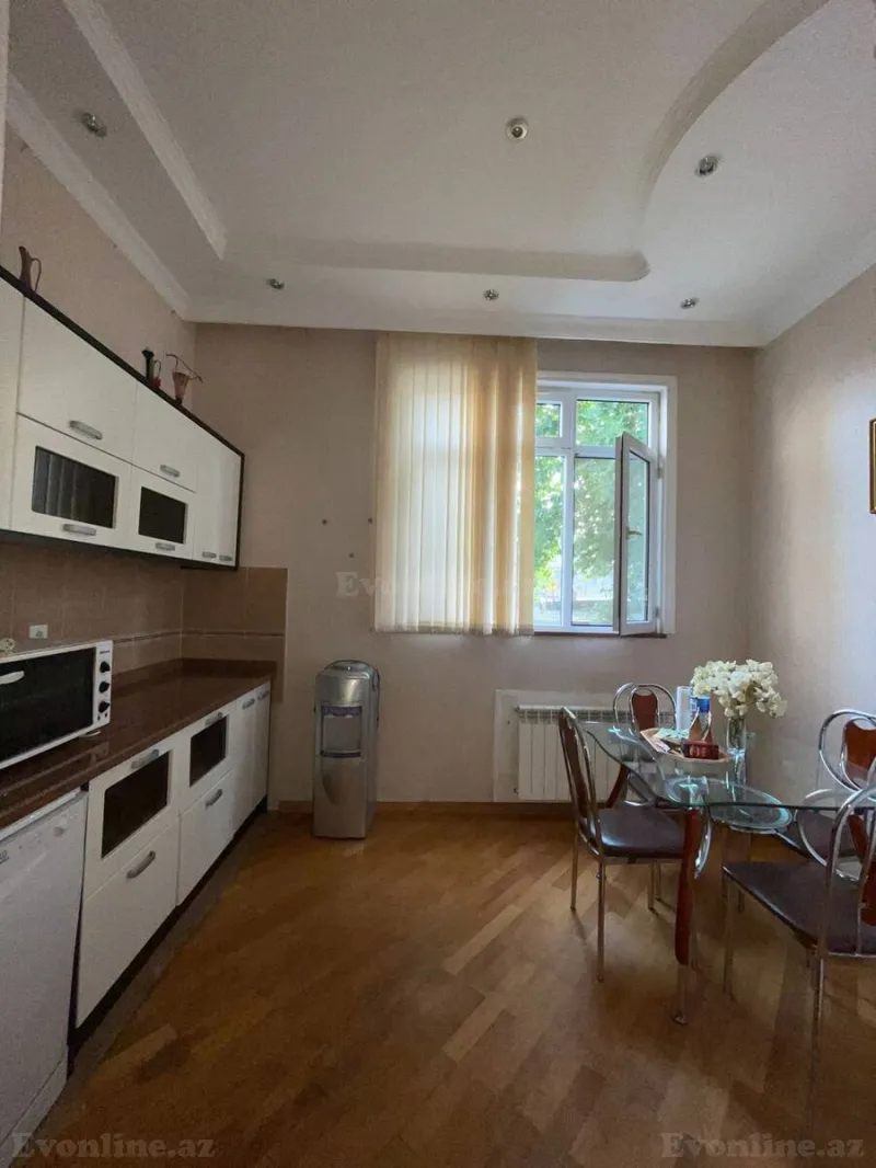 Kirayə verilir 2 otaqlı Mənzil Köhnə tikili 80 m² Bakı, Yasamal r — Mənzil, Bakı (8)