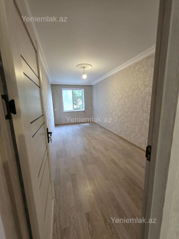 Satılır 2 otaqlı Bina evi menzil (Köhnə tikili), 47 m², 3-cü mikrorayon — Mənzil, Sumqayıt (3)