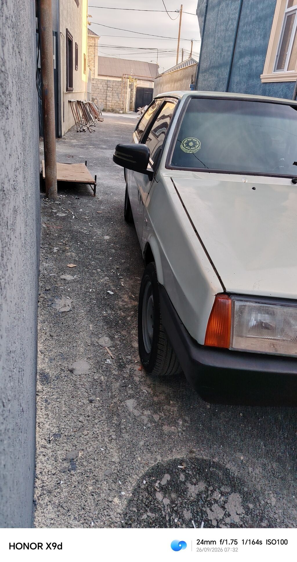 Land Rover 1.5 l 1995 il 256000 km Sedan 45-BE-505 — Avtomobillər, Saray