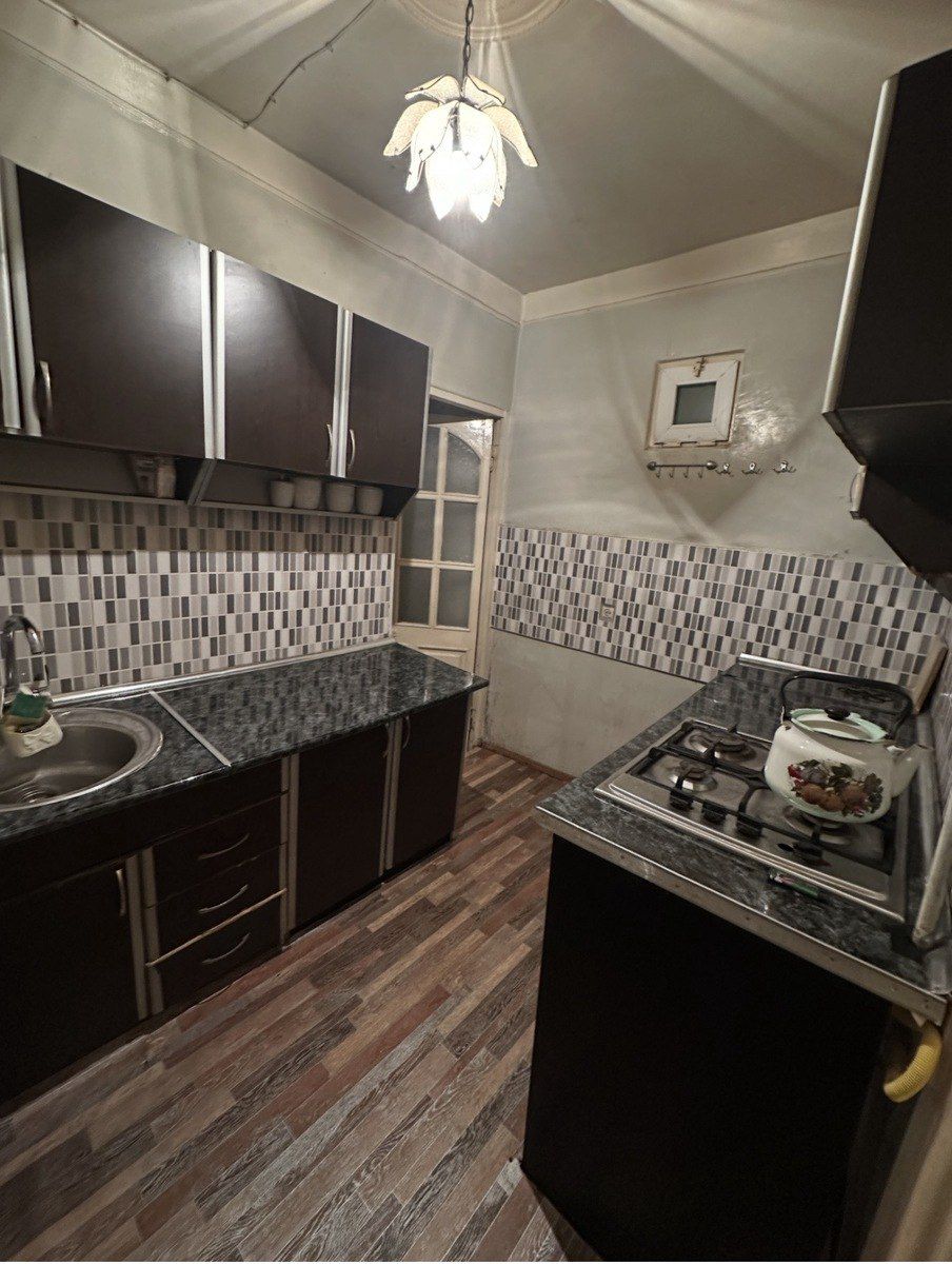 Satılır 3 otaqlı köhnə tikili 72 m² — Mənzil, Bakı (2)