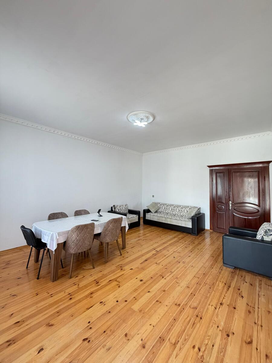 Satılır 5 otaqlı həyət evi/bağ evi 200 m² — Ev, villa, Bakı (4)