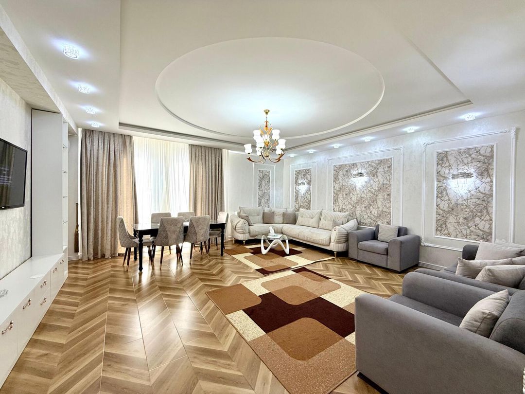 Satılır 4 otaqlı yeni tikili 150 m² — Mənzil, Bakı (2)