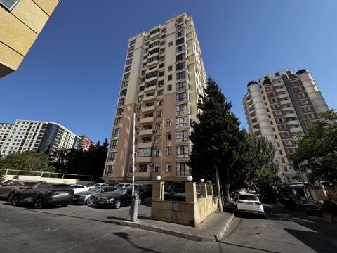 Satılır 4 otaqlı yeni tikili 180 m² — Bakı