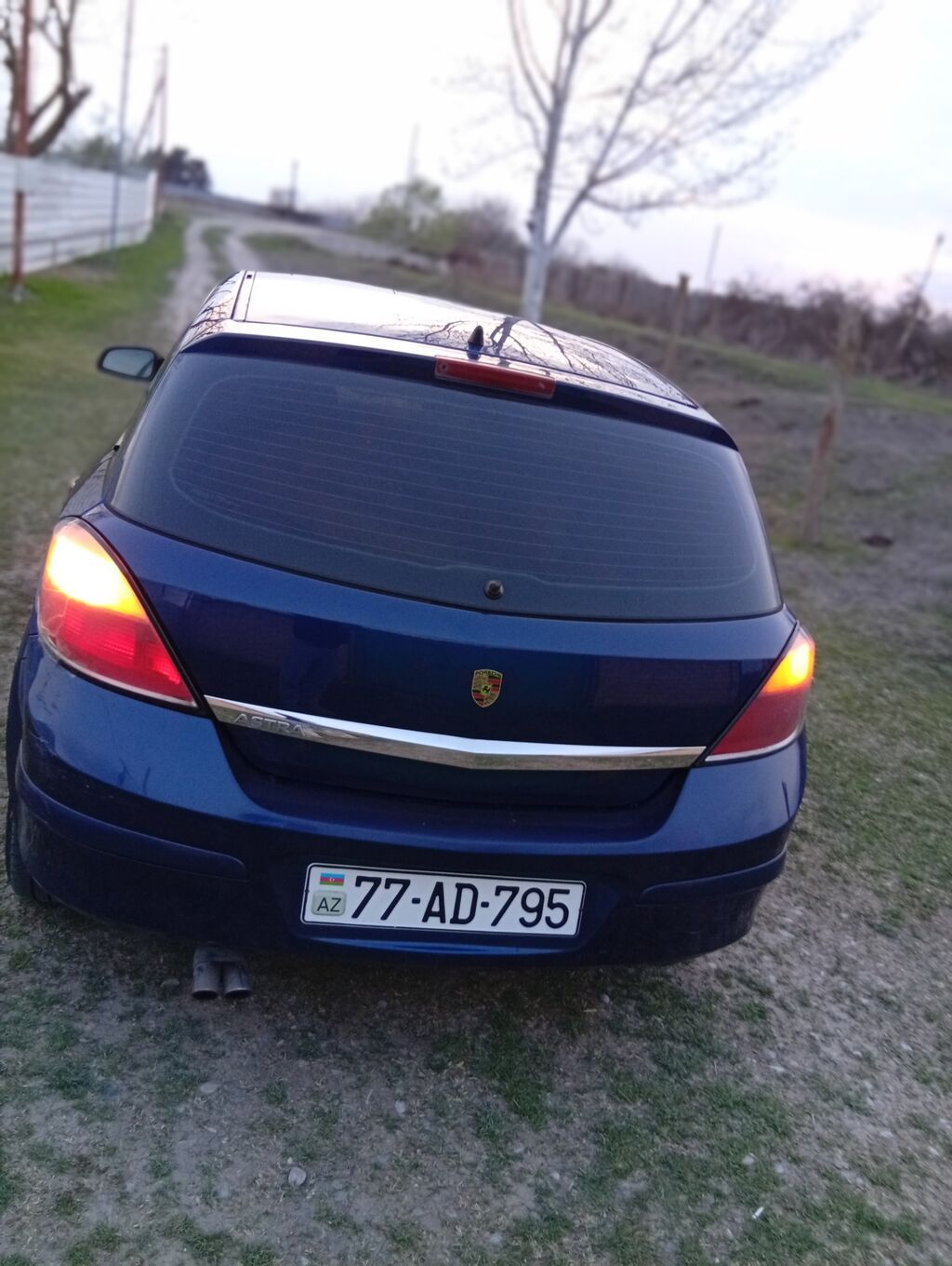 Opel Astra H, göy rəng, heçbek kuzov. Texniki xüsusiyyətlər: - Ön 77-AD-795 — Avtomobillər, Ucar (5)