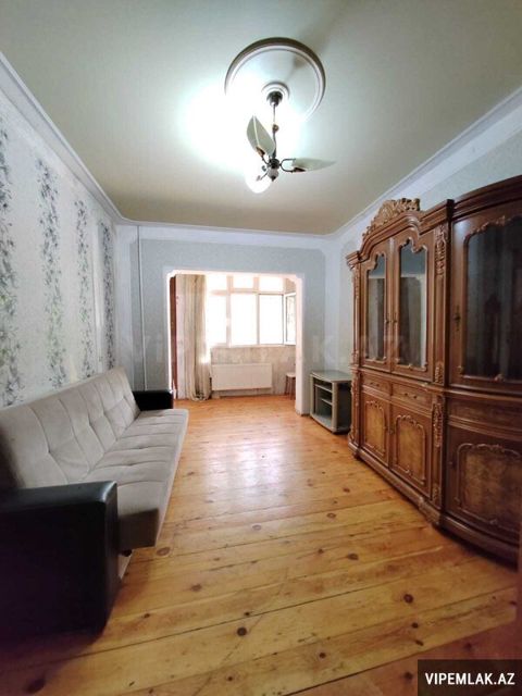 Xətai rayonunda 2 otaqlı Köhnə tikili Satılır, 70 m² — Bakı