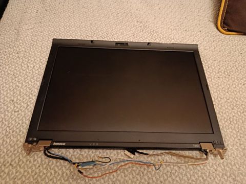Lenovo Thinkpad T410 monitor — Bakı