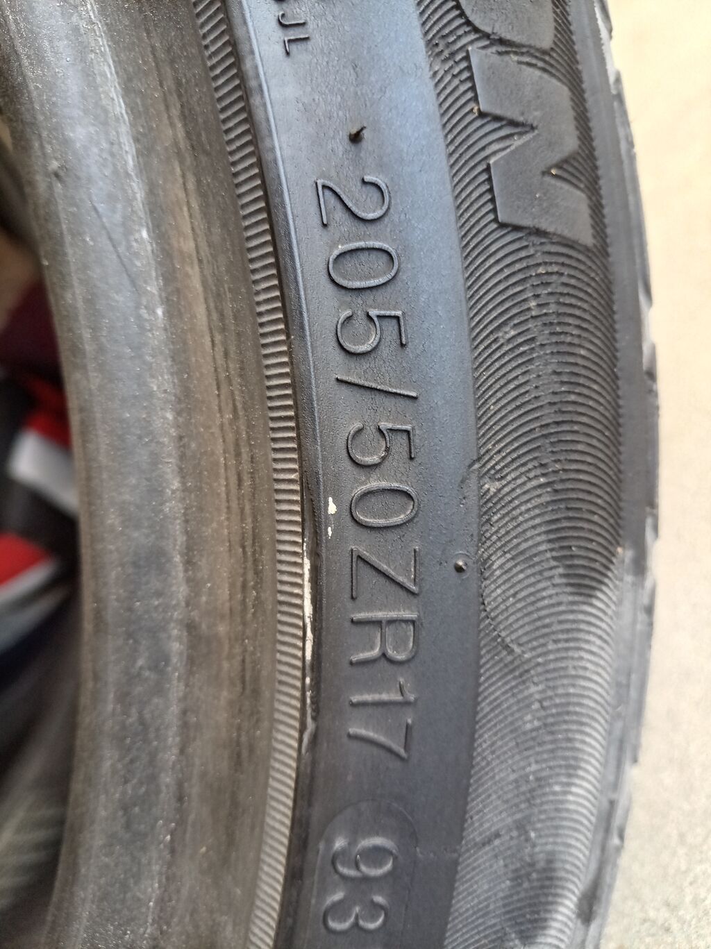 Dunlop 1 ədəd qiymət 50 azn. Ölcü 205.50 17 idial vəziyyətdə hec — Şinlər, Bakı (8)