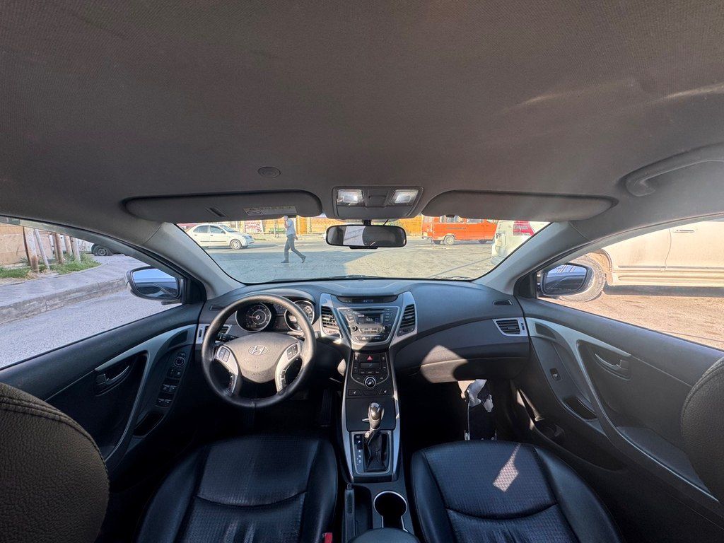 Hyundai Avante, 1.6 L, 2015 il, 300 000 km 77-LY-790 — Avtomobillər, Bakı (7)