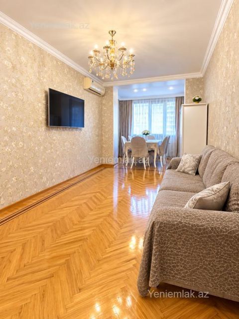 Satılır 4 otaqlı Bina evi menzil (Köhnə tikili), 100 m², Yasamal rayonu — Bakı