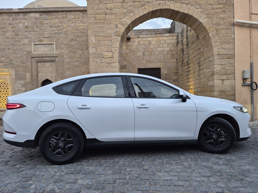 BYD Qin Plus, 1.5 L, 7.68 kWh, 2025 il, 8 918 km — Avtomobillər, Bakı (5)