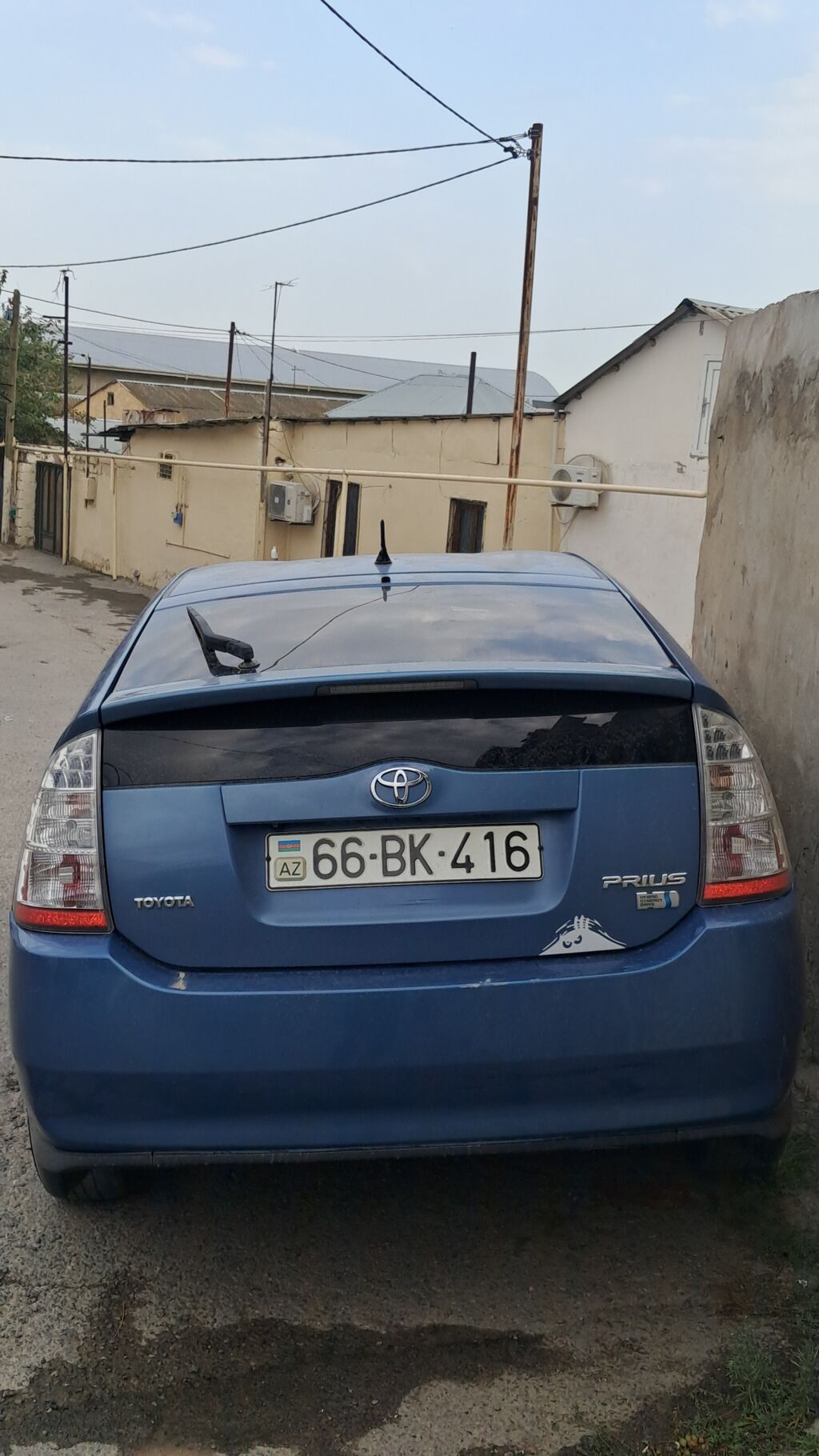 Toyota Prius (II nəsil) hibrid hetçbek - Rəng: mavi - Kuzov: 5 qapılı — Avtomobillər, Mehdiabad