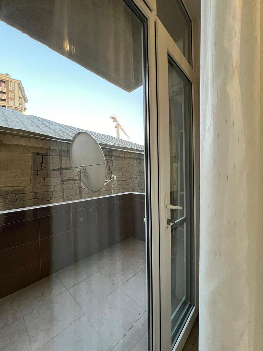 İcarəyə verilir 4 otaqlı yeni tikili 130 m² — Mənzil, Bakı (3)