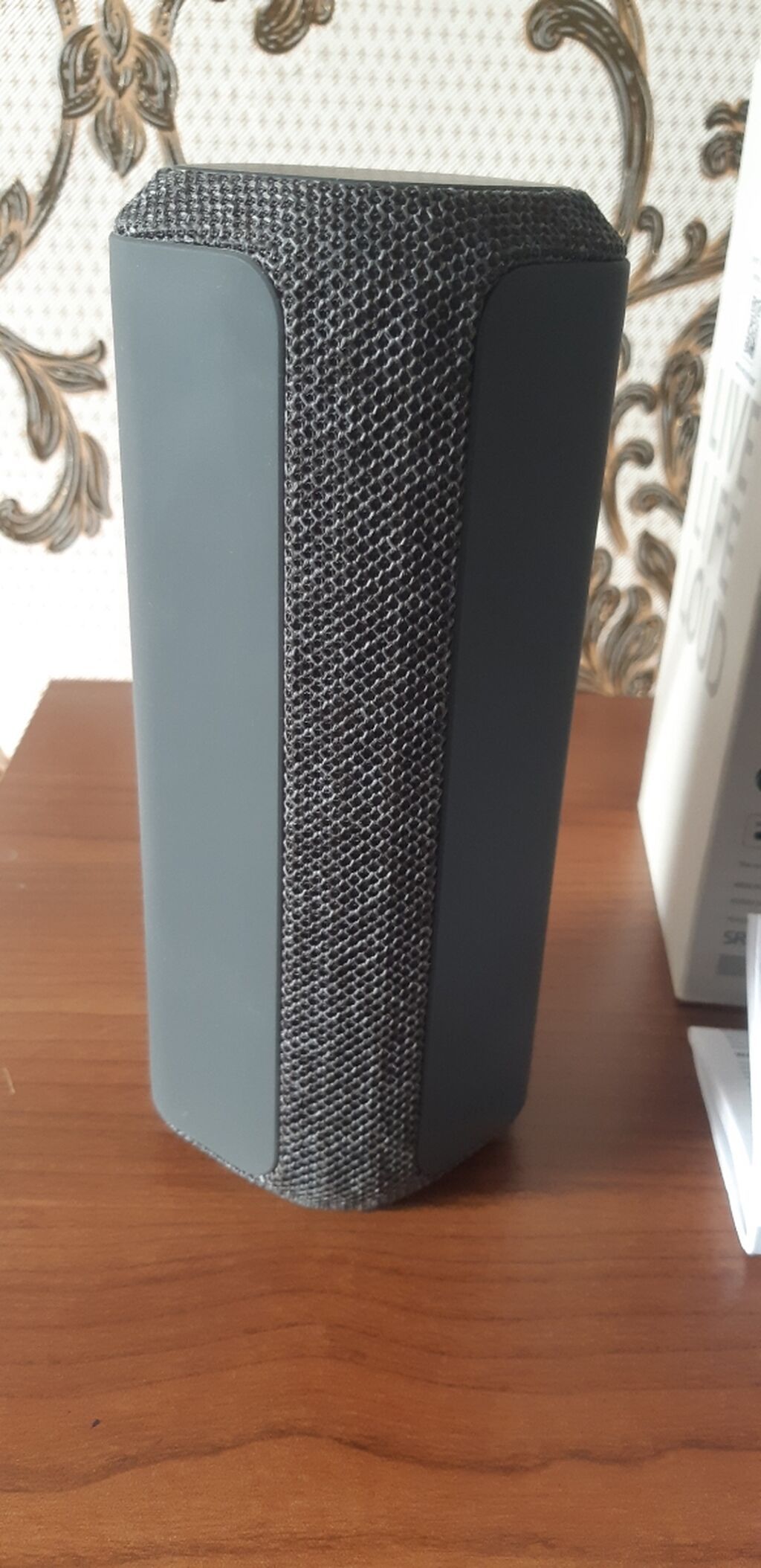 Sony portativ Bluetooth dinamik. Qara rəngli, müasir və minimal — Dinamiklər və akustik sistemlər, Bakı (2)