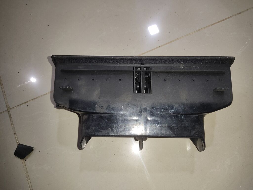 Mərkəzi salon üçün avtomobil havalandırma deflektoru (torpedo ortası) — Salon detalları, Bakı (5)
