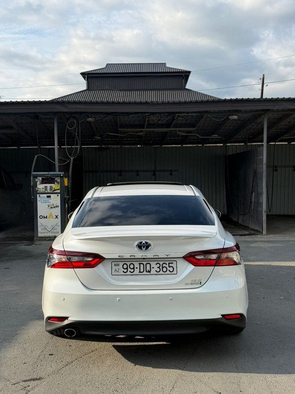 Toyota Camry, 2.5 L, 1.6 kWh, 2023 il, 71 000 km — Avtomobillər, Balakən (5)