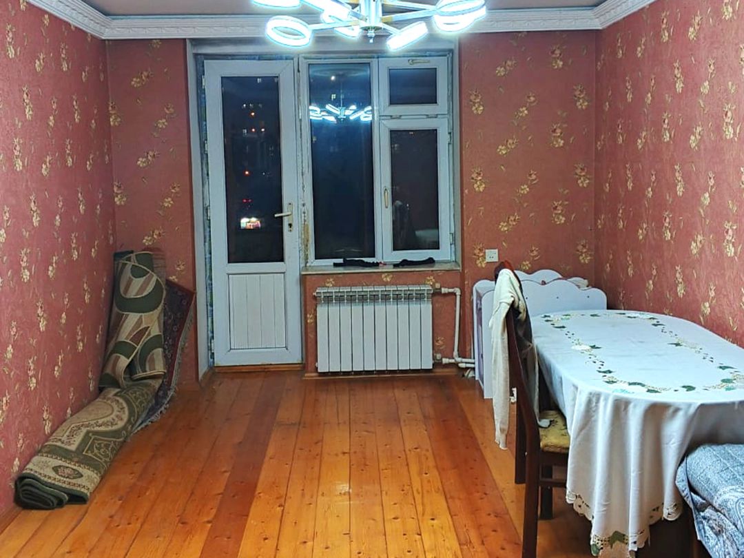 Satılır 4 otaqlı köhnə tikili 75 m² — Mənzil, Bakı (11)