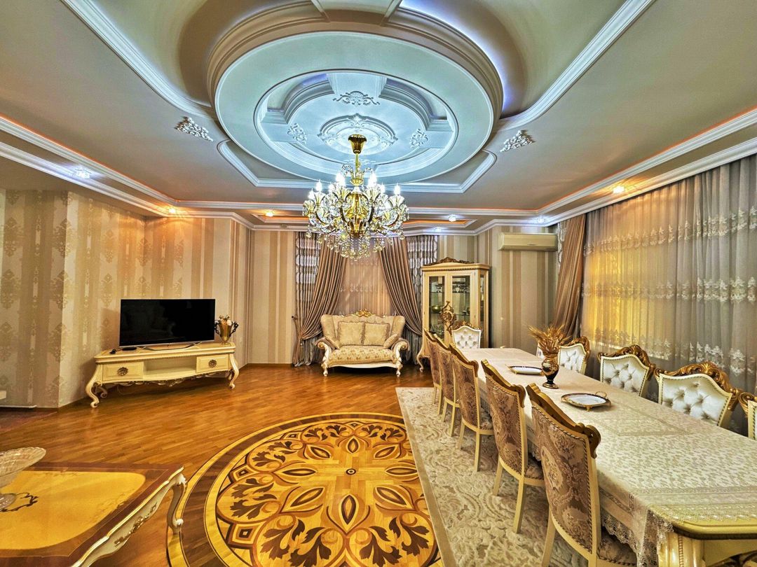 Satılır 9 otaqlı həyət evi/bağ evi 800 m² — Ev, villa, Bakı (5)