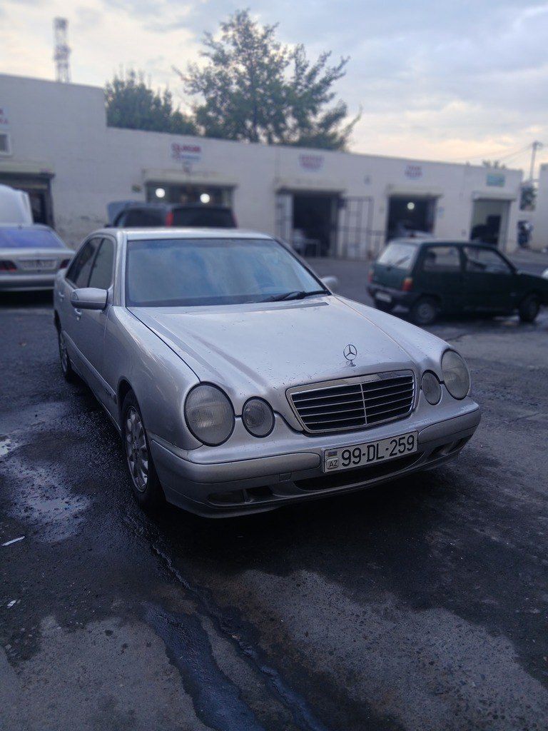 Mercedes E 220, 2.2 L, 2000 il, 880 000 km — Avtomobillər, Bərdə
