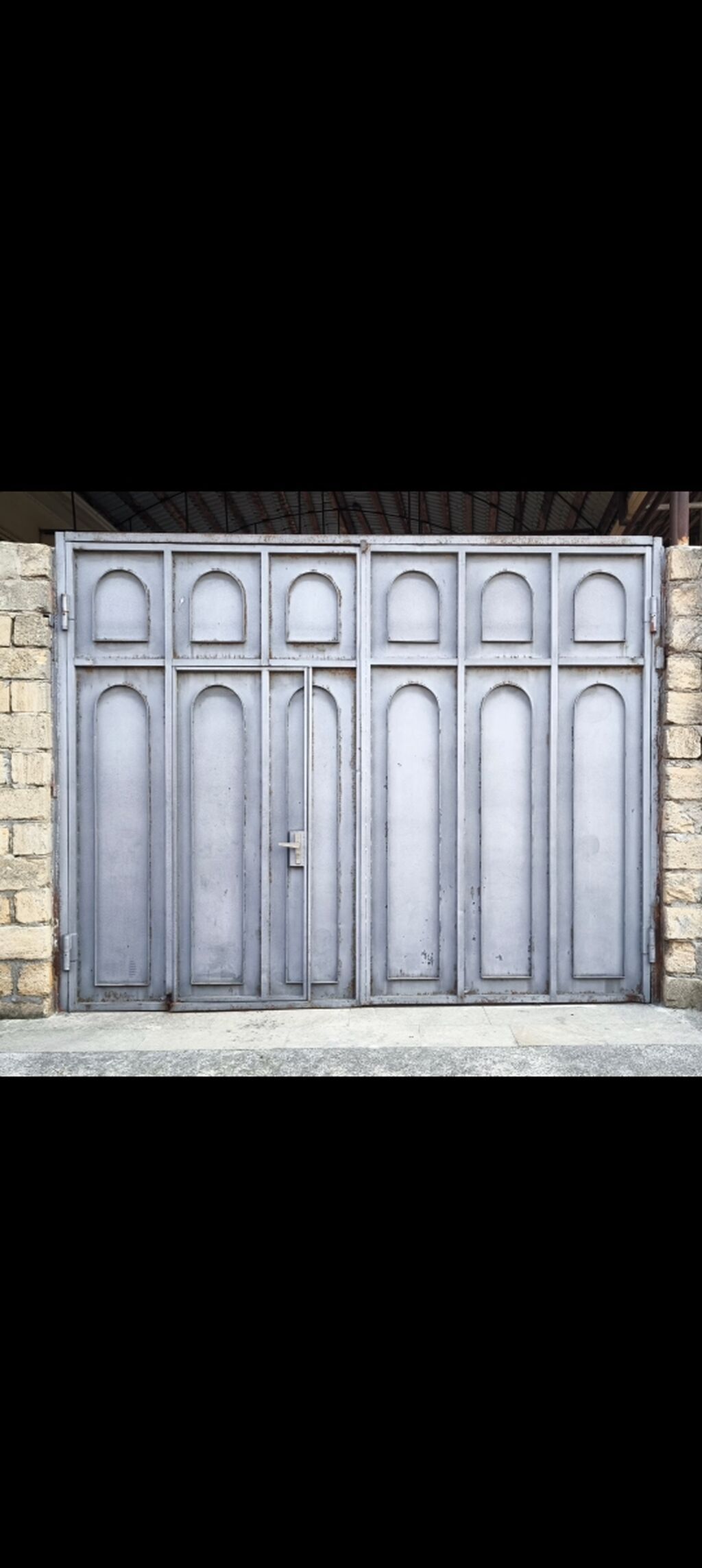 Darvaza 350/275sm 650azn Bineqedi kendi — Pəncərələr, qapılar, balkonlar, Bakı