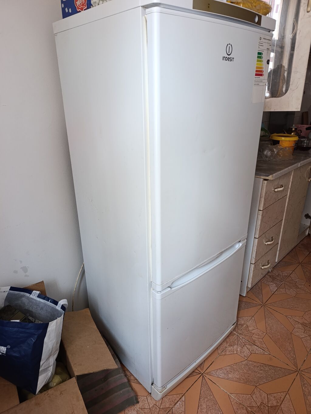 İşlənmiş 2 qapılı Indesit Soyuducu Satılır, rəng - Ağ — Soyuducular, Bakı (4)