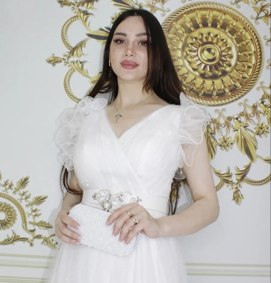 Ağ rəngli zərif gecə/libas - Model: Uzun, A-kəsim siluet - Parça — Axşam paltarları, Xaçmaz (2)