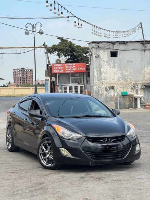 Hyundai Elantra, 1.8 L, 2013 il, 297 729 km — Bakı