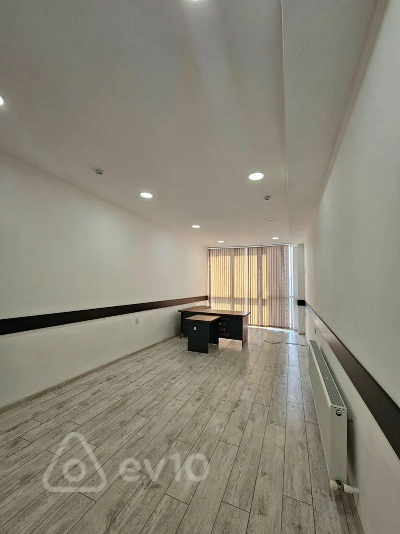 Ofis, 35 m², Xətai rayon, Ağ şəhər qəsəbəsi, Babək prospekti — kirayə — Ofis, Bakı (4)