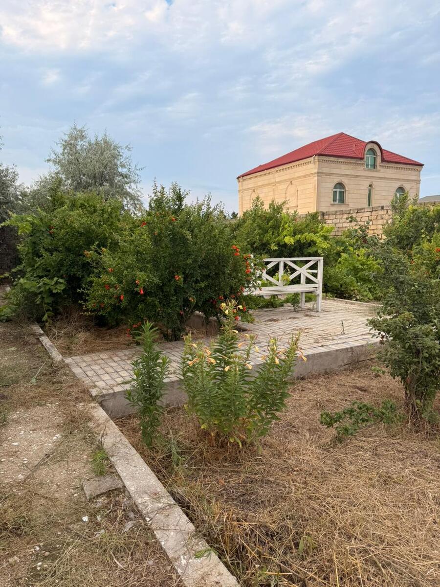 Satılır 4 otaqlı həyət evi/bağ evi 200 m² — Ev, villa, Bakı (3)