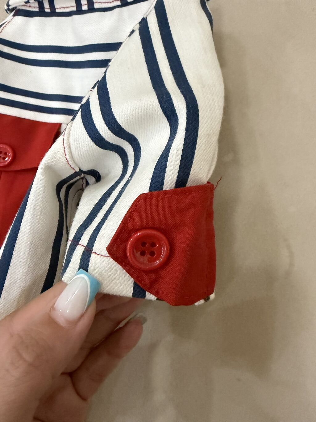 Çox səliqəli, şirin dizaynlı it köynəyi. Ağ-göy zolaqlı, qırmızı — Digər, Bakı (4)