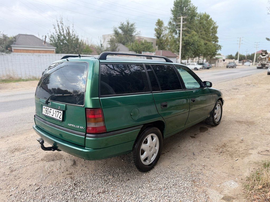 Opel Astra, 1.8 L, 1997 il, 325 000 km 90-FJ-172 — Avtomobillər, Sumqayıt (4)