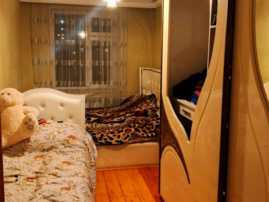 Satılır 4 otaqlı köhnə tikili 75 m² — Mənzil, Bakı (9)