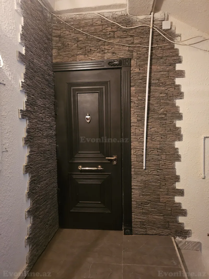 Satılır 3 otaqlı Mənzil Köhnə tikili 90 m² Bakı, Binəqədi r., Azadlıq prospekti m., 8-ci mikrorayon — Mənzil, Bakı (3)