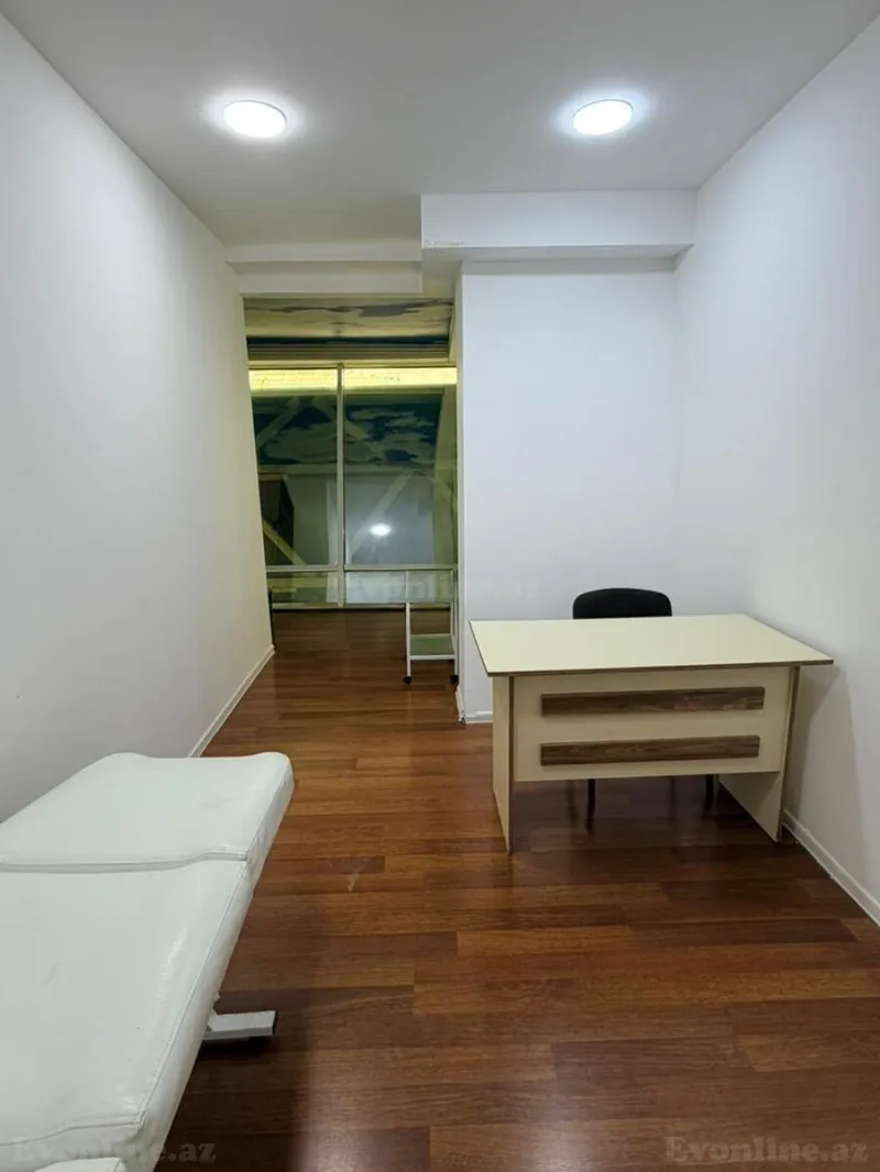 Kirayə verilir Ofis 20 m² Bakı, Nəsimi r., 28 May m — Ofis, Bakı (2)