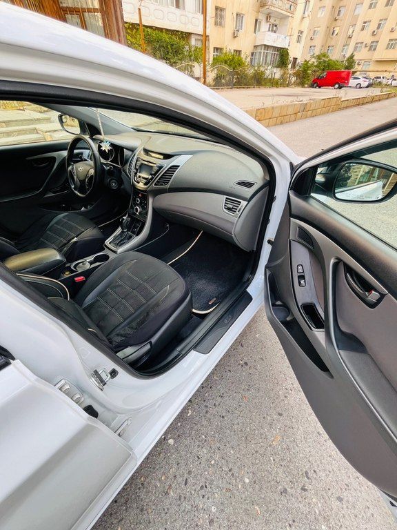 Hyundai Elantra, 1.8 L, 2015 il, 201 000 km 90-OM-089 — Avtomobillər, Bakı (9)