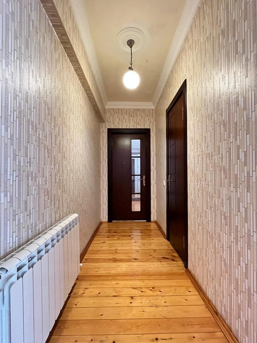 Satılır 2 otaqlı köhnə tikili 114 m² — Mənzil, Bakı (3)