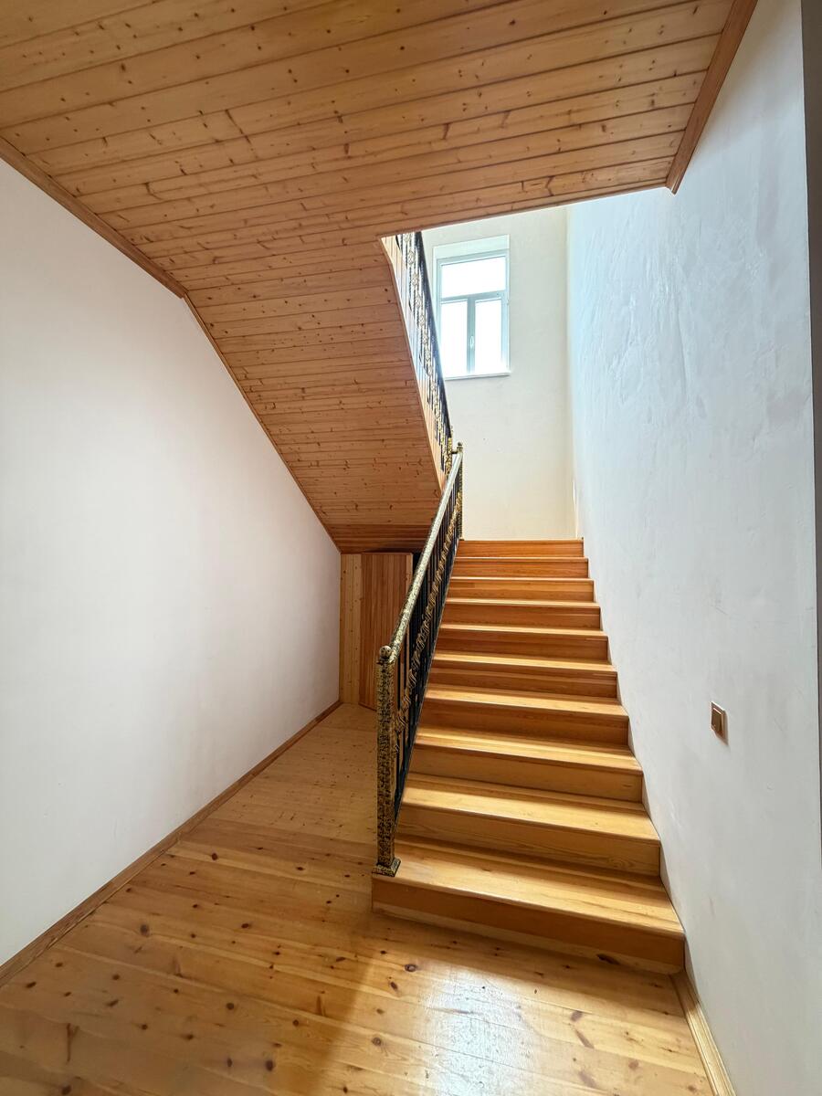Satılır 5 otaqlı həyət evi/bağ evi 200 m² — Ev, villa, Bakı (11)