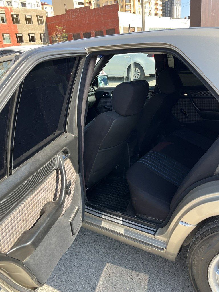Mercedes 200 E, 2.0 L, 1993 il, 111 111 km 90-TJ-824 — Avtomobillər, Bakı (7)