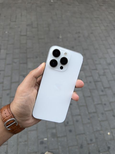 IPhone 16 Pro, 256 GB, White Titanium, Sənədlərlə, Zəmanət — Bakı